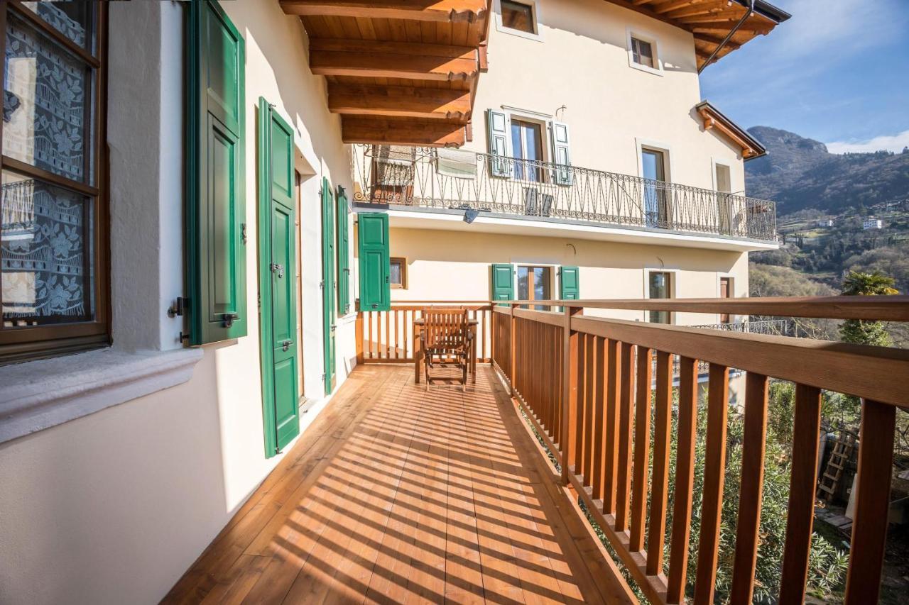 Residence Lena App 1 With Balcony Tenno Luaran gambar